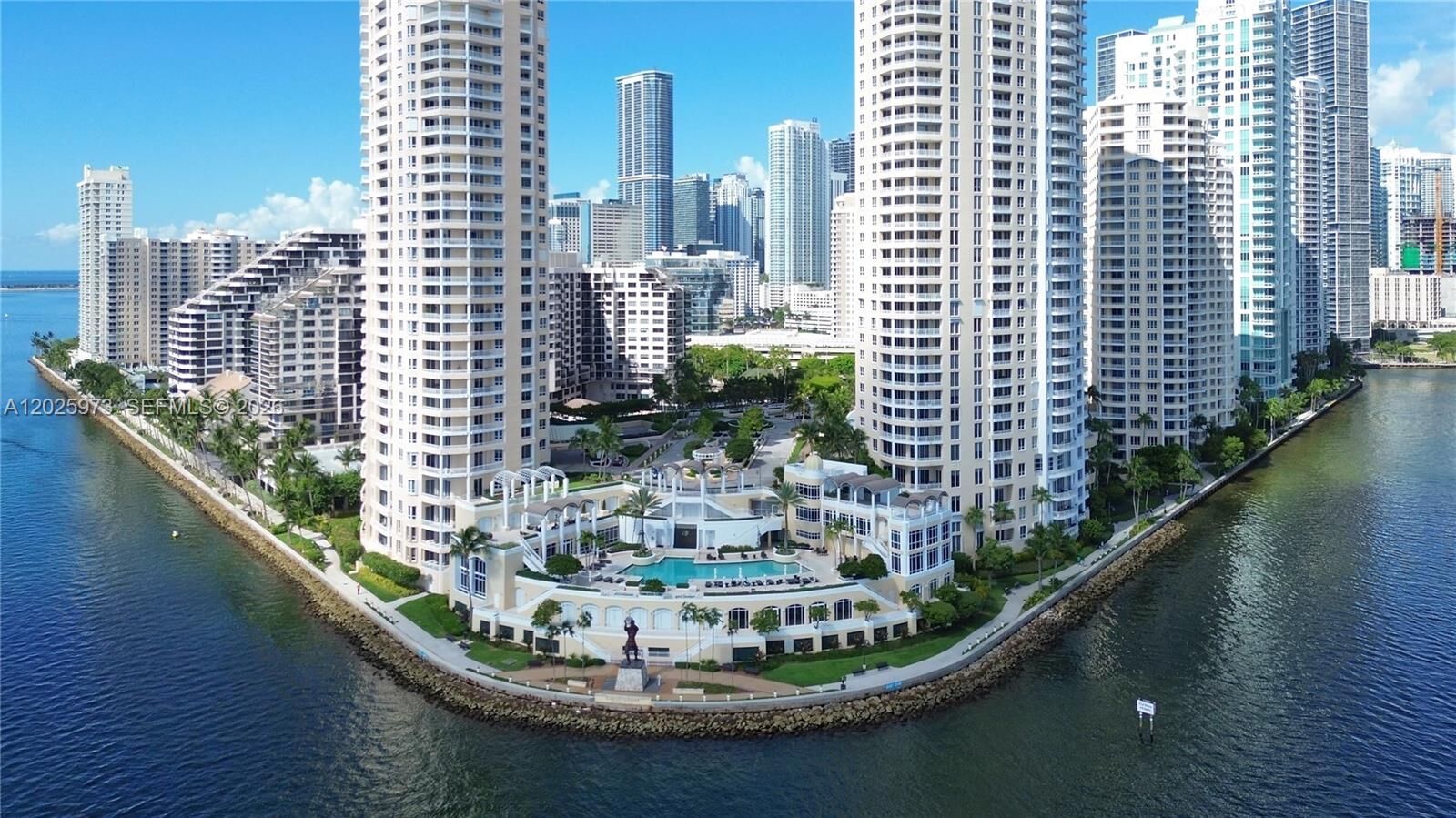 Property Photo:  848 Brickell Key Dr 306  FL 33131 