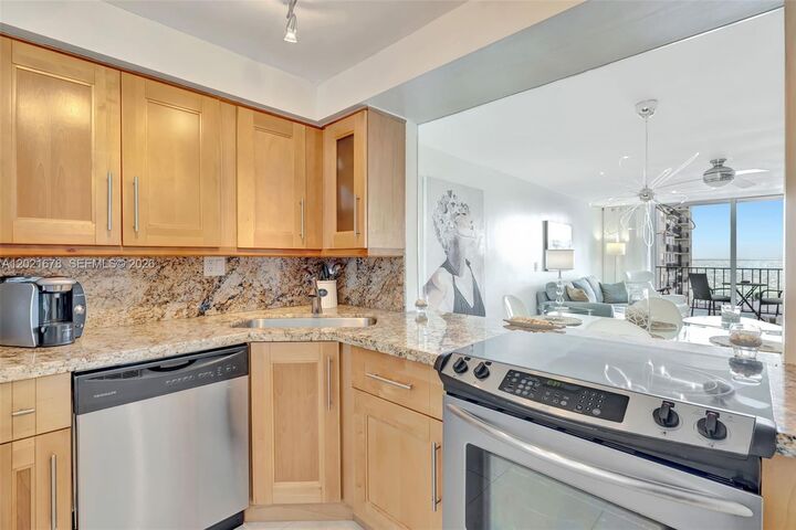 Property Photo: 1400 S Ocean Dr 1001 FL 33019