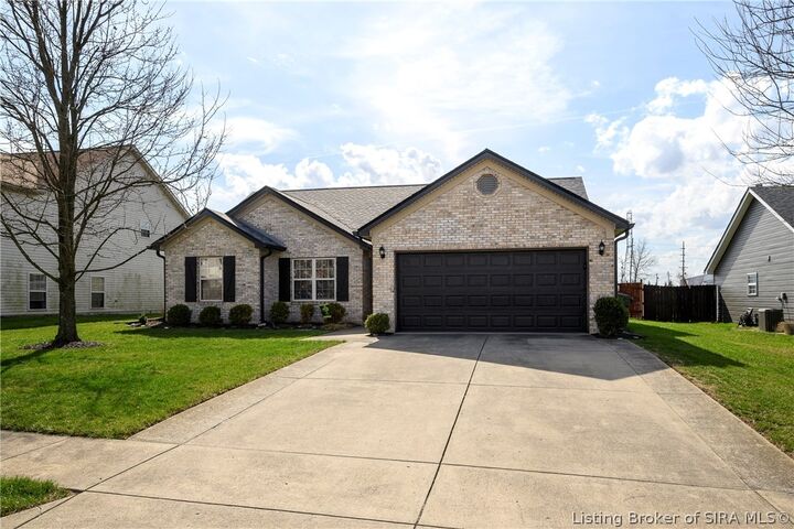 Property Photo: 3520 Peach Tree Street IN 47130