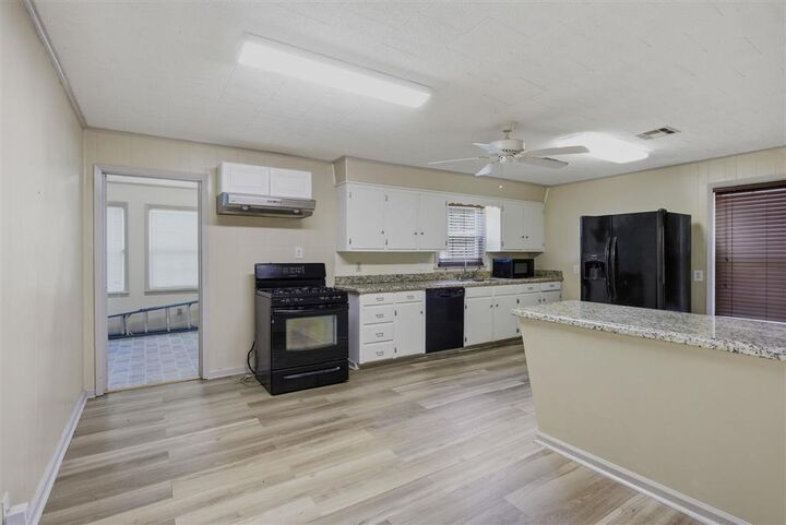Property Photo: 3904 Harvard Street LA 70607