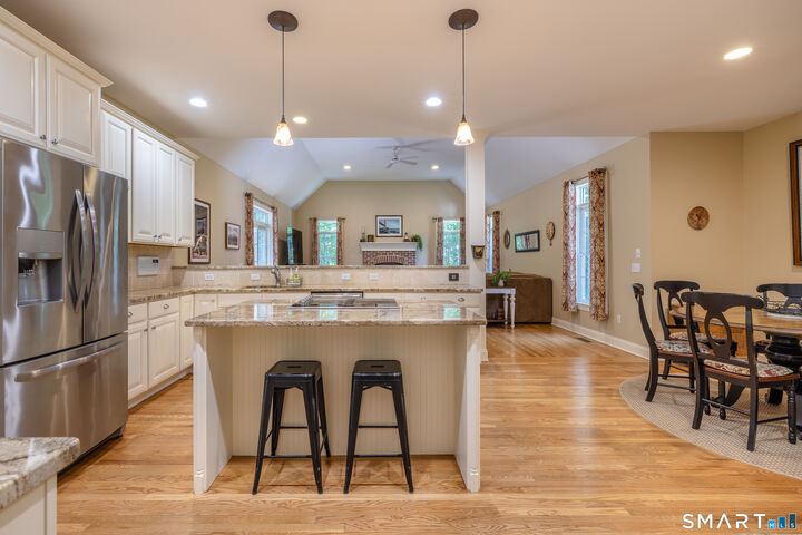Property Photo:  7 Pinnacle Drive  CT 06470 