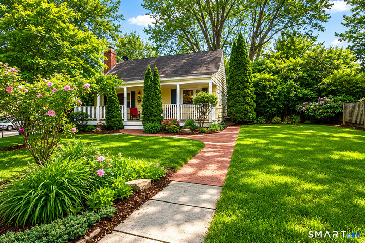 Property Photo:  28 Raymonds Drive  CT 06824 