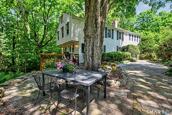 Property Photo:  320 Ingleside Drive  CT 06903 