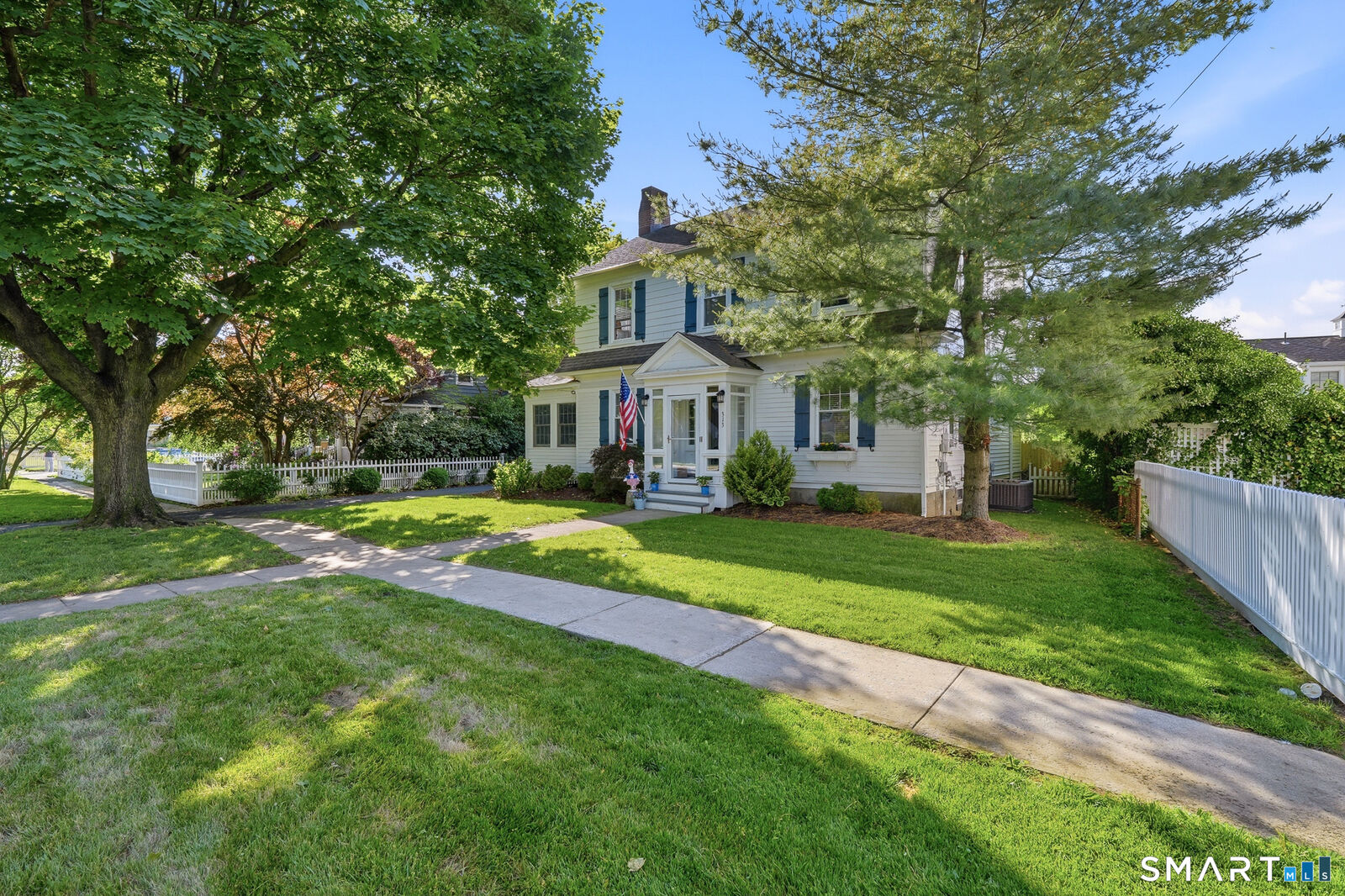 Property Photo:  313 Old Post Road  CT 06824 