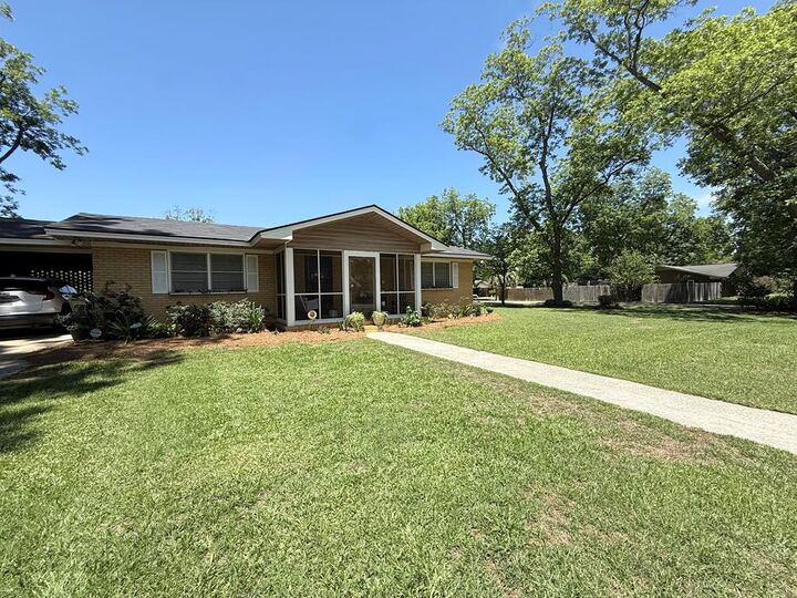 Property Photo:  119 Grace Ave  GA 31750 