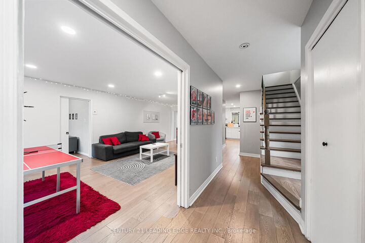 Property Photo: 527 Glengarry Avenue ON M5M 1G2
