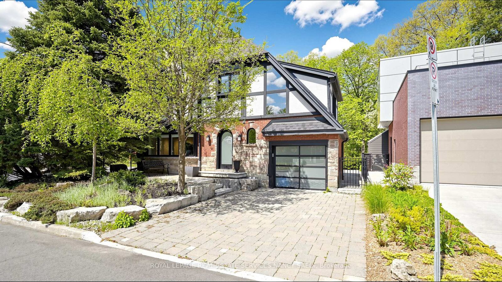 Property Photo: 3 Oakwood Place ON L8S 4C9