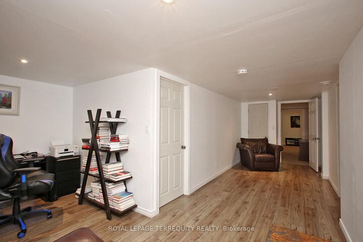 Property Photo: 123 Village Crescent ON K9J 0A9