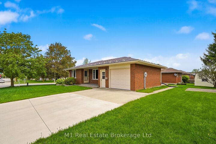 Property Photo: 214 Church Street N ON N0G 2L2