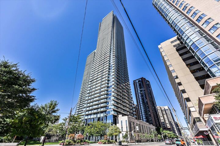 1080 Bay Street 5302 — photo 1