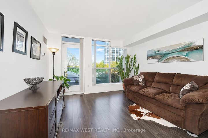 Property Photo: 340 Watson Street W 216 ON L1N 9G1