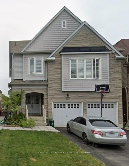 1921 Cocklin Crescent — photo 1