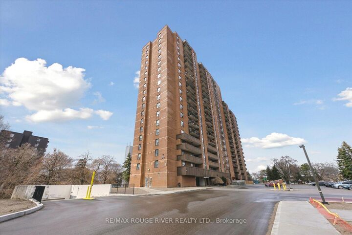 Property Photo: 90 Ling Road 907 ON M1E 4Y3