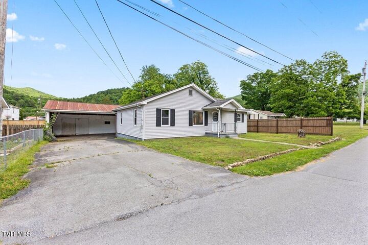 Property Photo:  201 Melrose Street  TN 37658 