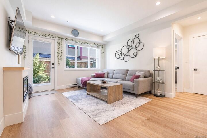 Property Photo: 937 Colville Rd 4 BC V9A 4P4