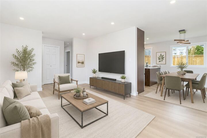 Property Photo: 8082 York Ave BC V0R 1R0