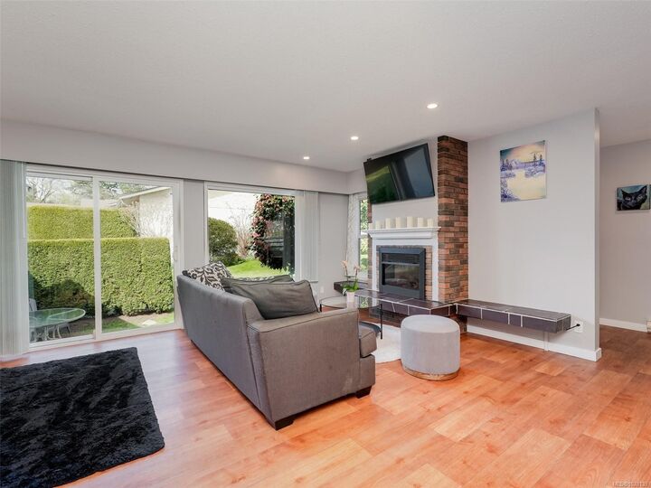 Property Photo: 3968 Cedar Hill Rd 5 BC V8N 3B8