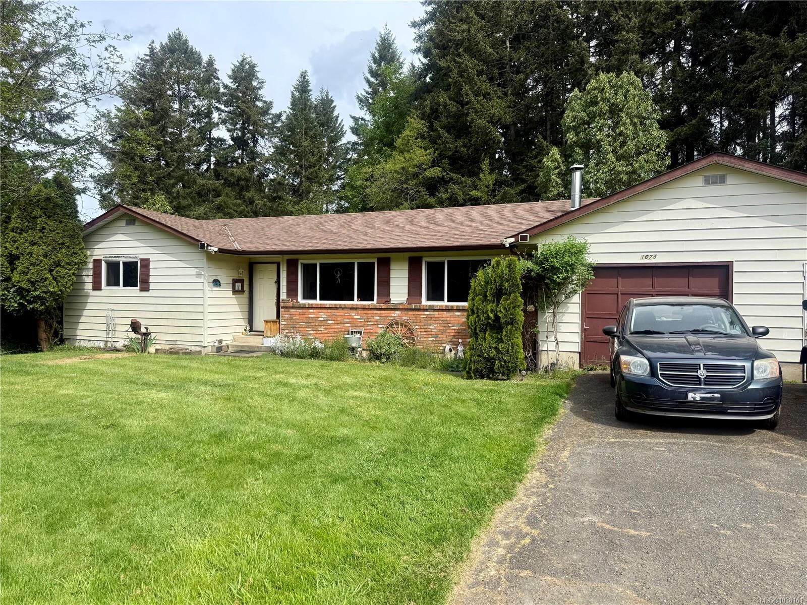 Property Photo: 1673 Northwest Bay Rd BC V9P 9C4