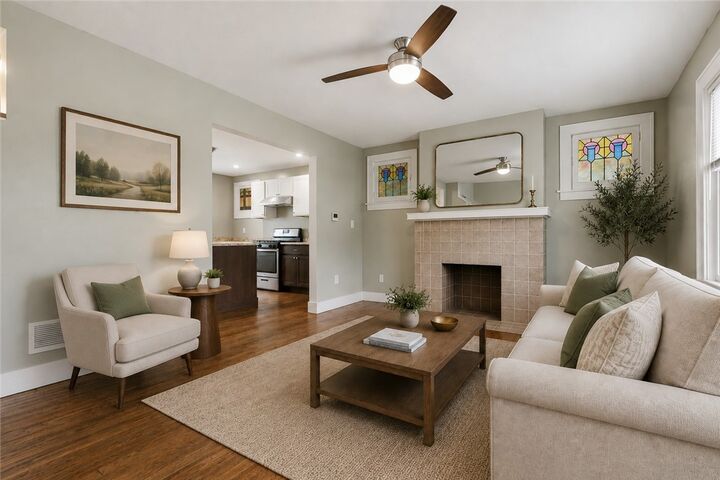 Property Photo: 427 Kingsboro St PA 15211