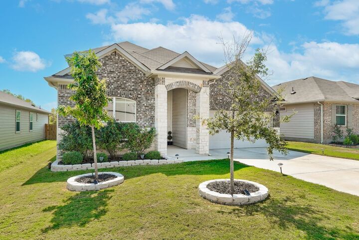 Property Photo:  6205 Kildare Drive  TX 78626 