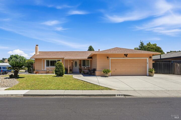 Property Photo: 773 Blue Ridge Lane CA 95688