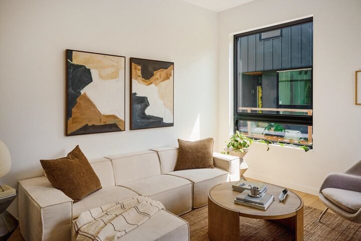 Property Photo: 37940 Fourth Avenue 5 BC V8B 0P7