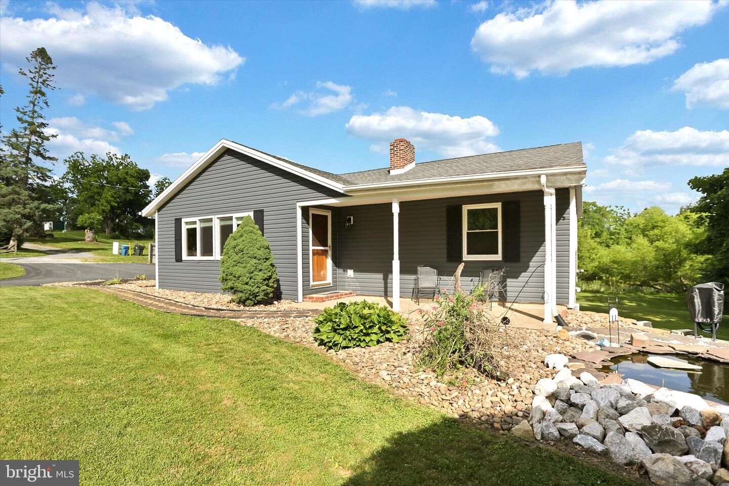 Property Photo: 737 Range End Road PA 17019