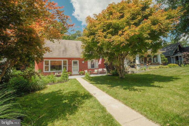 Property Photo:  606 Centennial Avenue  PA 19063 