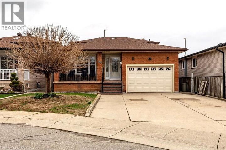Property Photo: 42 Lasila Court ON L9C 7B6