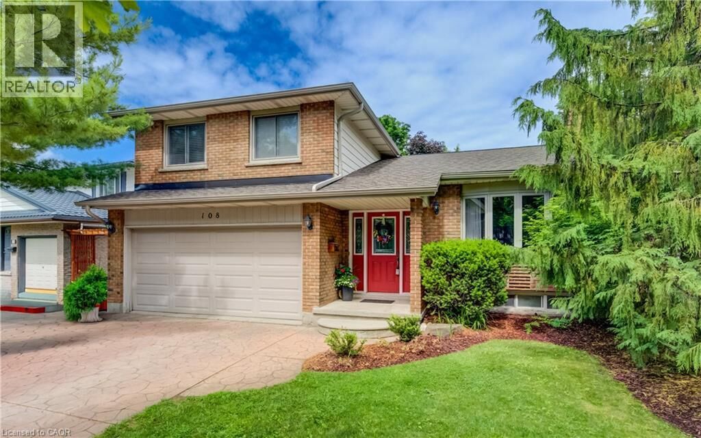 Property Photo:  108 Trailview Drive  ON N2N 1V2 