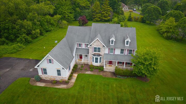 Property Photo:  3 Hartshorne Drive  NJ 08510 