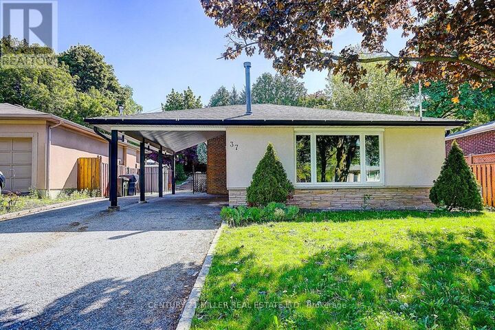 Property Photo:  37 Dallington Drive  ON M2J 2G4 