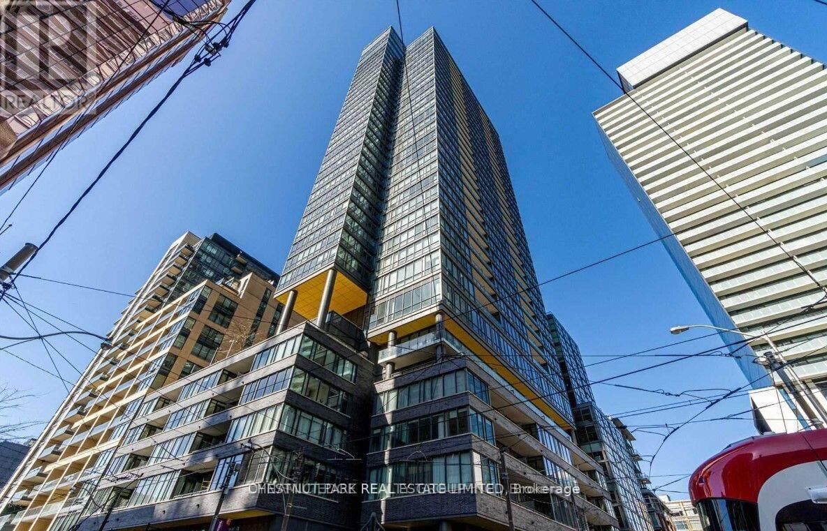 Property Photo:  8 Charlotte Street 2904  ON M5V 0K4 