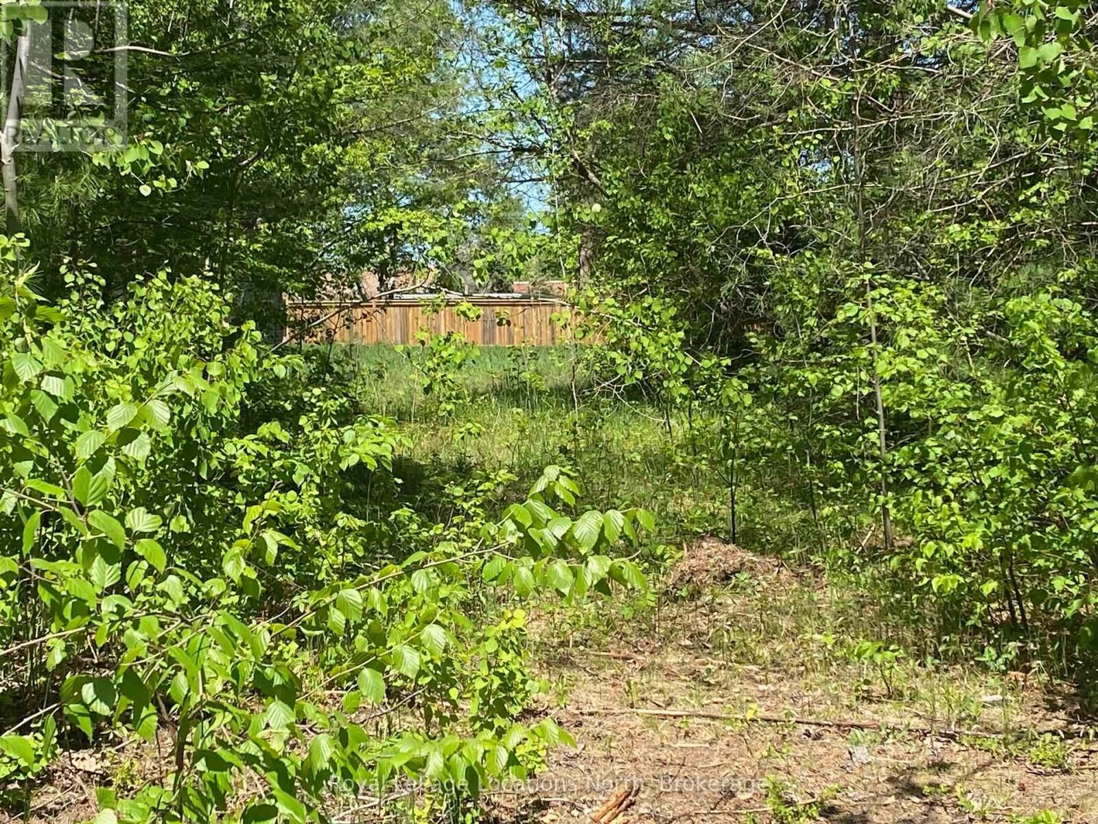 Property Photo:  10 East Jonathan Court North  ON L0M 1S0 