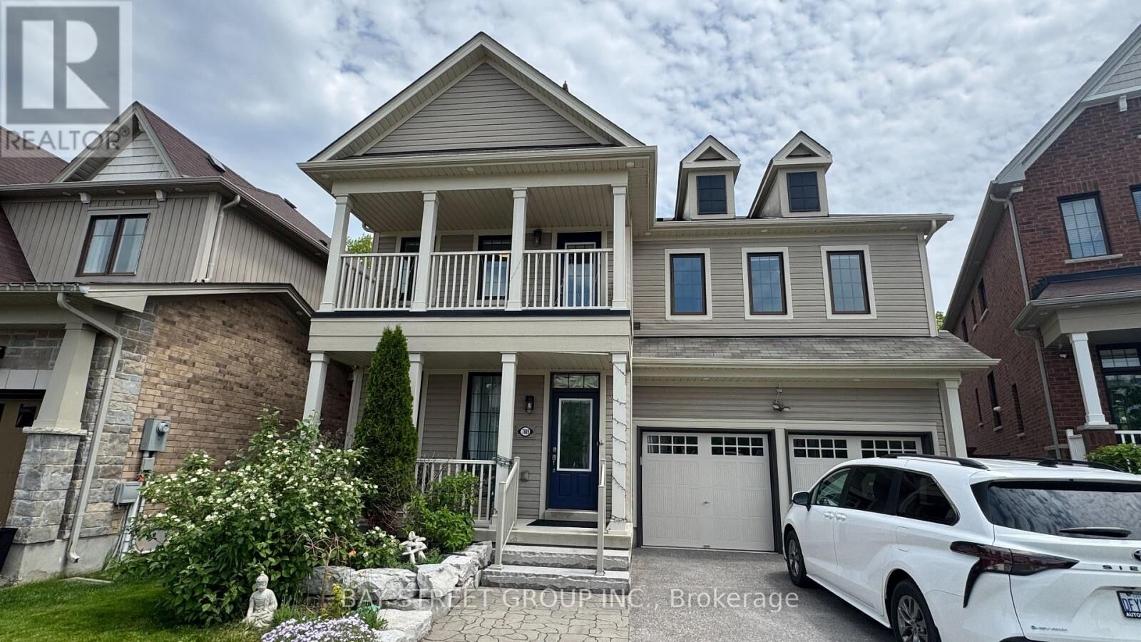 Property Photo: 7889 Buckeye Crescent ON L2H 2Y6