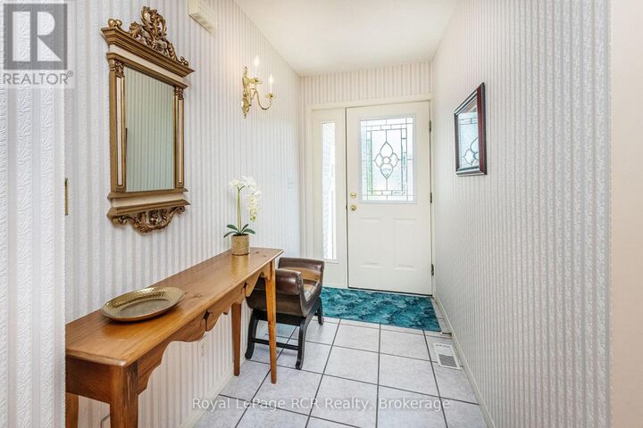 Property Photo:  980 9th Avenue Ae  ON N4K 6Y5 