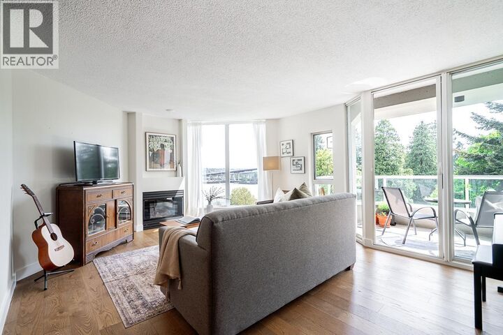 Property Photo: 69 Jamieson Court 706 BC V3L 5R3