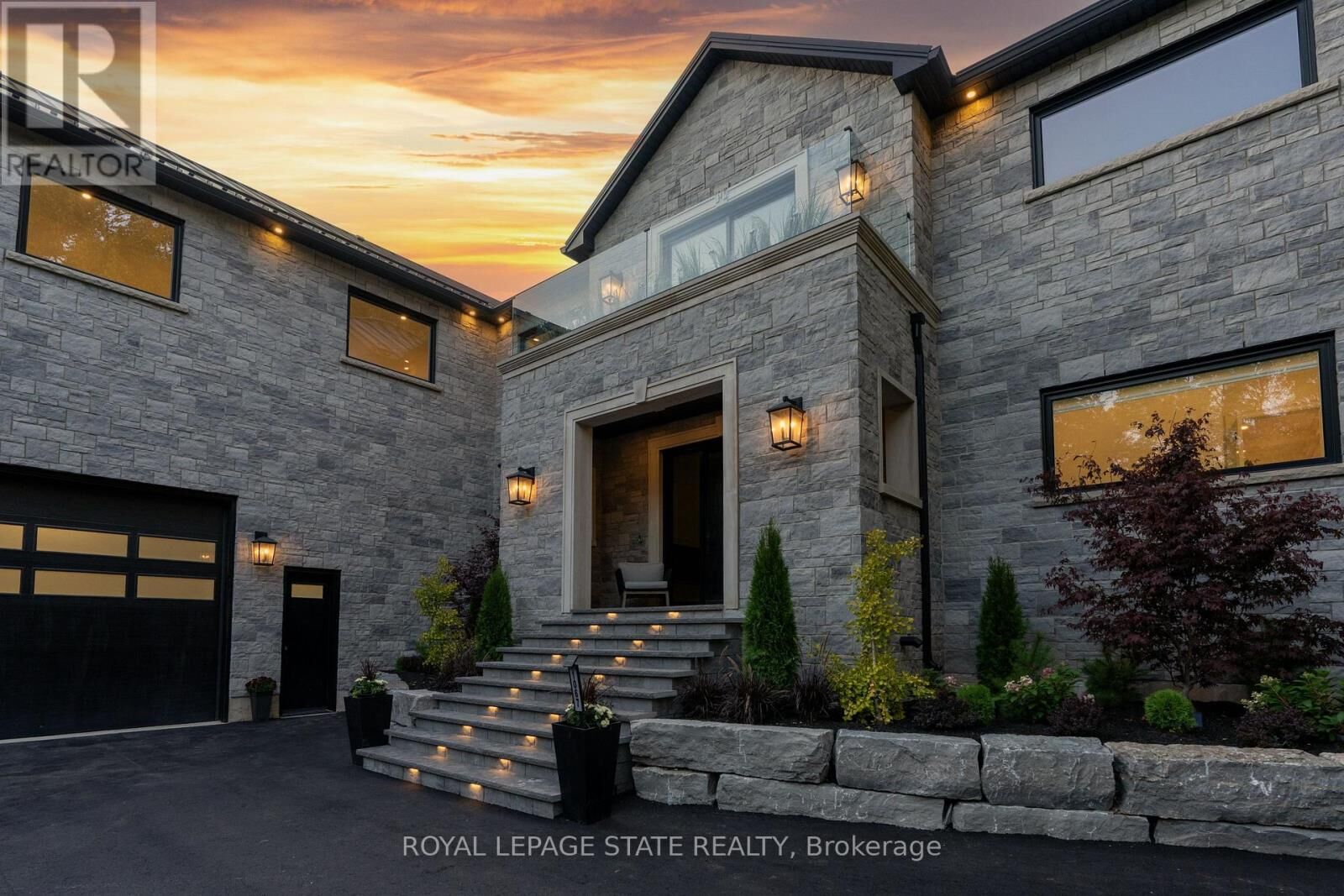 Property Photo:  1067 Jerseyville Road West  ON L0R 1R0 