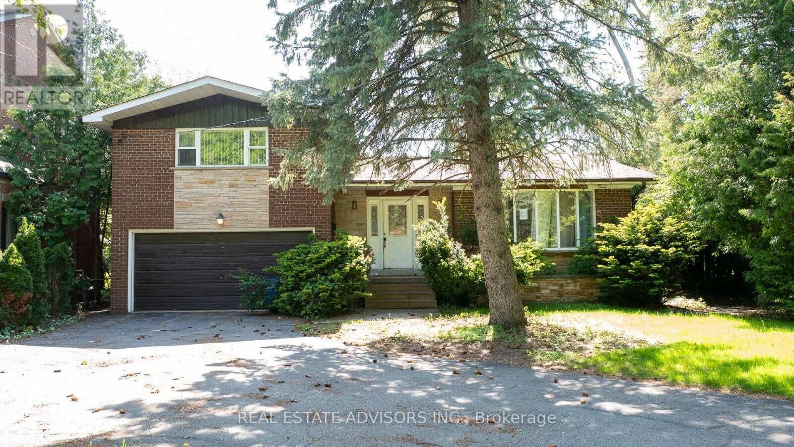 Property Photo: 76 Johnson Street ON L3T 2P1