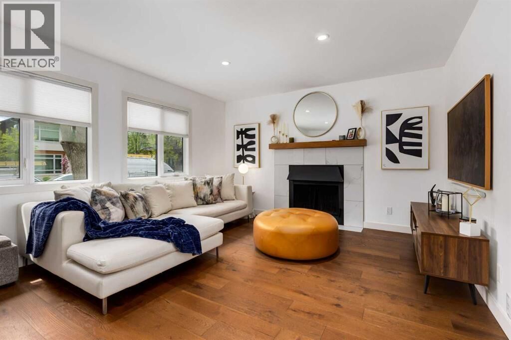 Property Photo:  2132 6 Avenue Northwest  AB T2N 0W7 