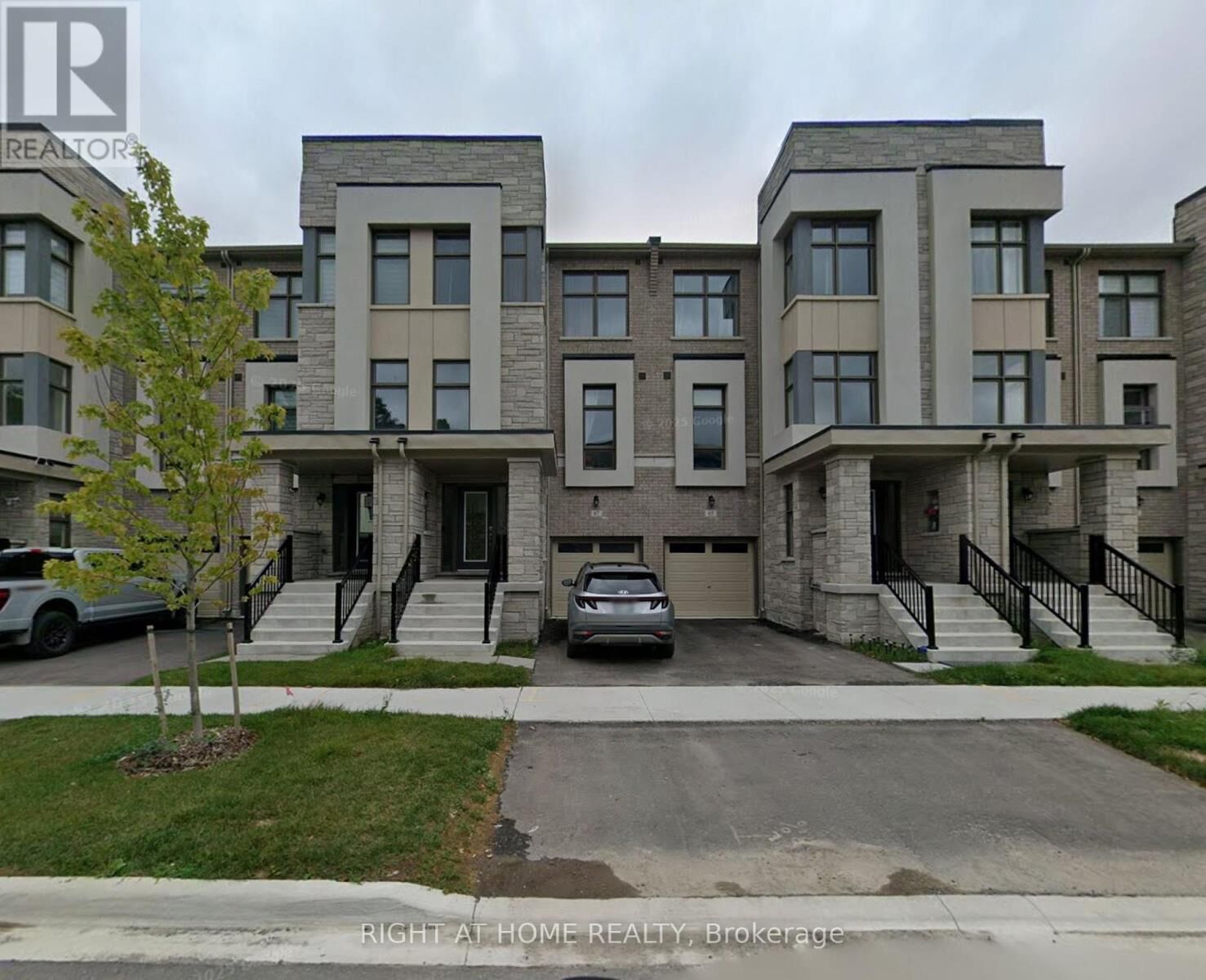 Property Photo: 67 Puisaya Drive ON L4E 1L2