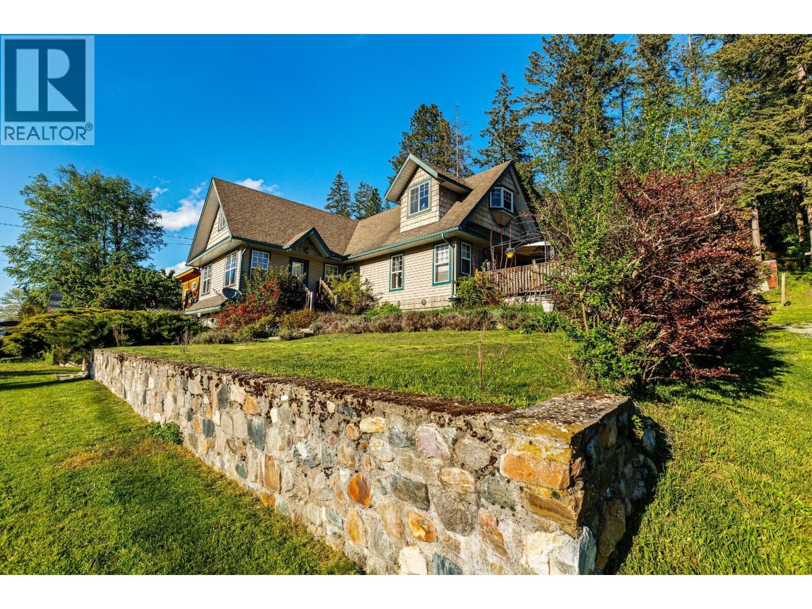 Property Photo: 1420 Ainsworth Avenue BC V0B 2B0