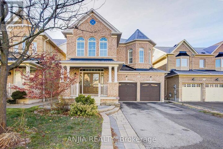 Property Photo:  15 Ross Shiner Lane  ON L4A 0V5 