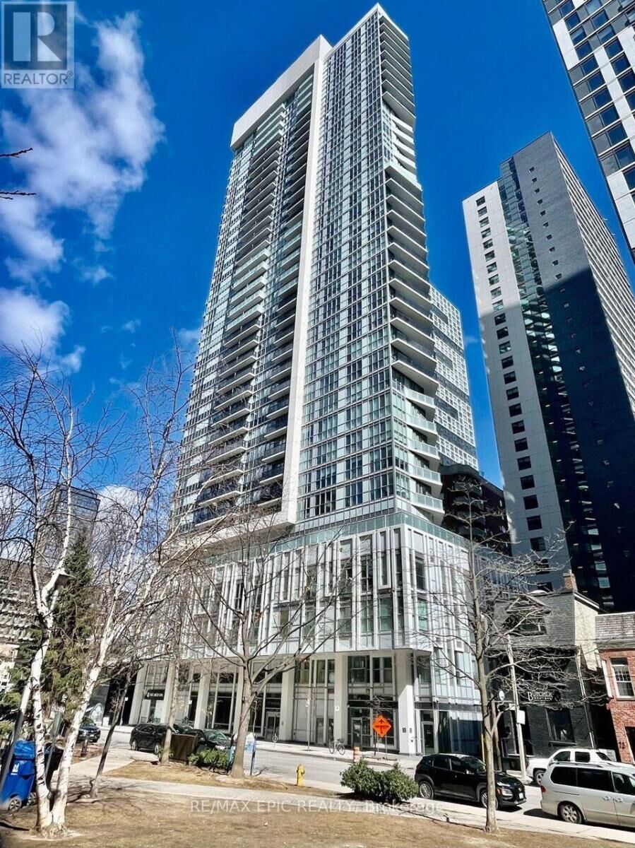 Property Photo:  77 Mutual Street 1610  ON M5B 0B9 