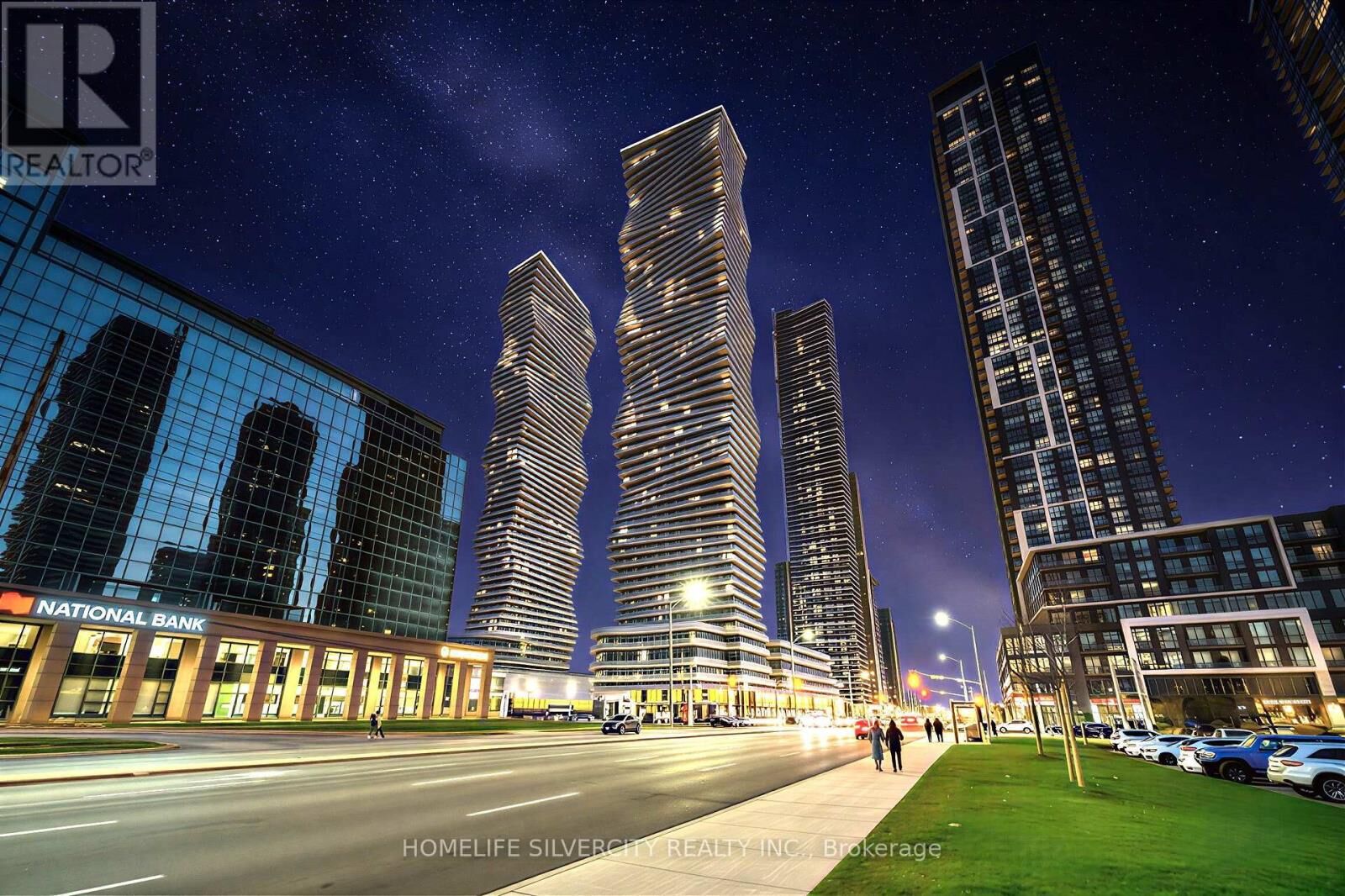 Property Photo:  3900 Confederation Parkway 3908  ON L5B 0M3 