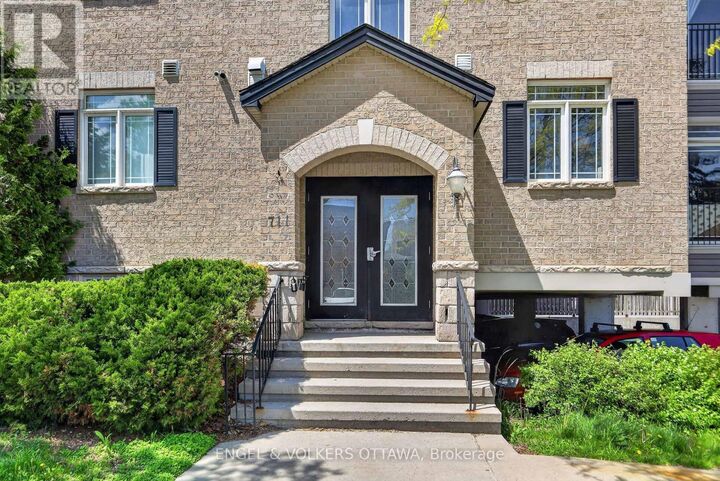 Property Photo: 711 Churchill Avenue 401 ON K1Z 7J9