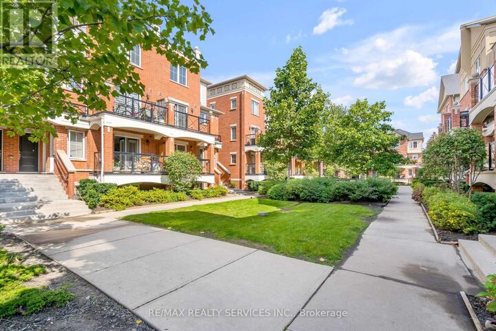 Property Photo:  43 Hays Boulevard 3  ON L6H 0J1 
