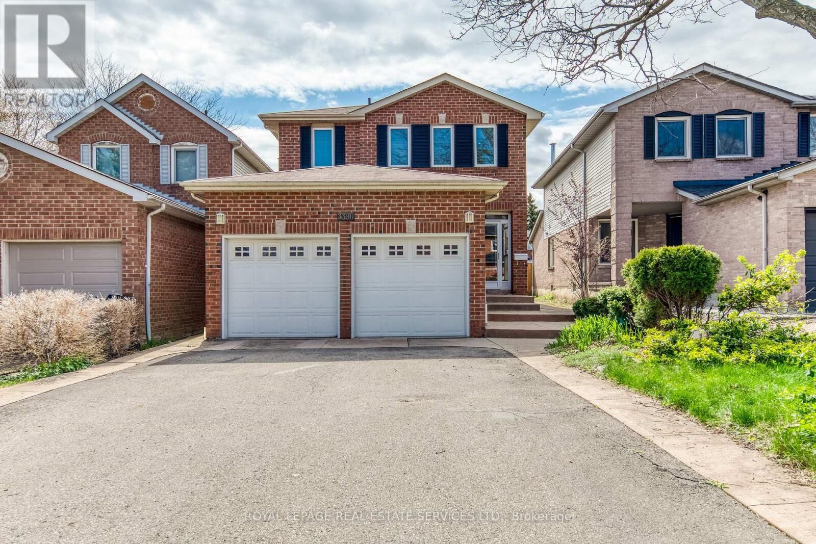 Property Photo:  3390 Chartrand Crescent  ON L5L 4C4 