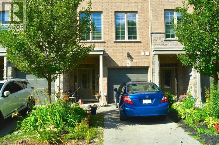 Property Photo:  30 Balmoral Street 9  ON N3L 0C8 