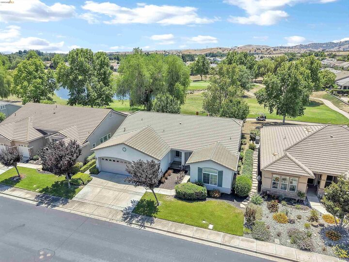 Property Photo:  930 Suntan  CA 94513 